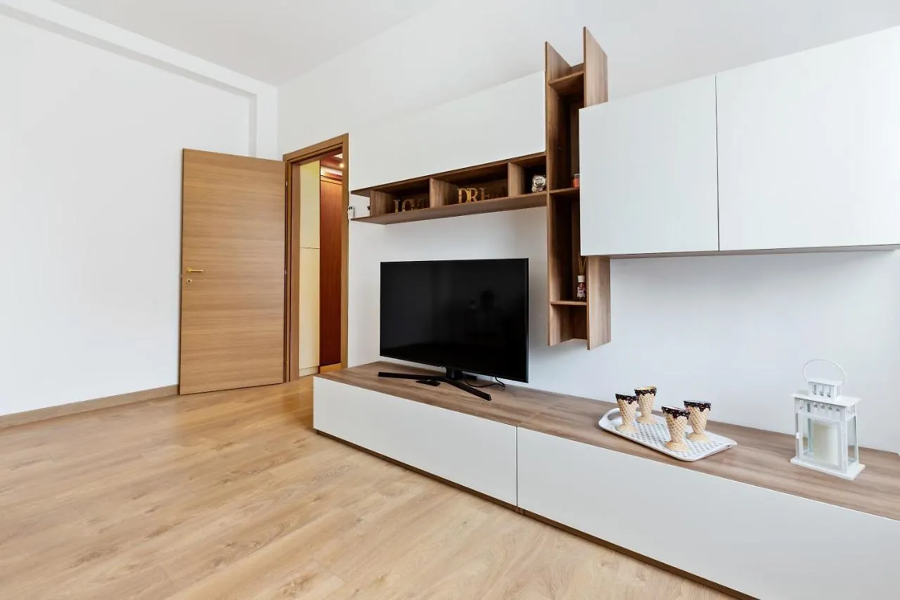 Red Subway Line Modern Flat Apartment Milan